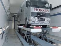Šķērveida pacēlājs komerctransportam Šķērveida pacēlājs UNI LIFT 15 000 kravas automašīnām, celtspēja: 15 tonnas